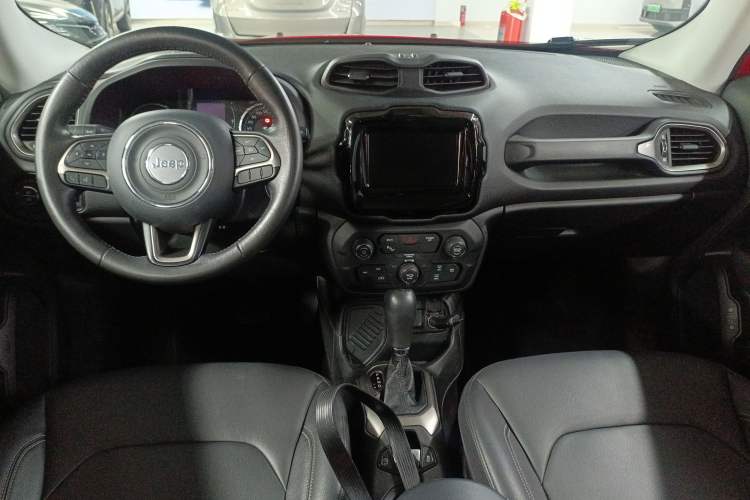 Used Jeep Renegade 2021 220T Automatic Elite Edition Center Console
