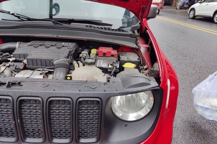 Used Jeep Renegade 2021 220T Automatic Elite Edition Engine Bay Left