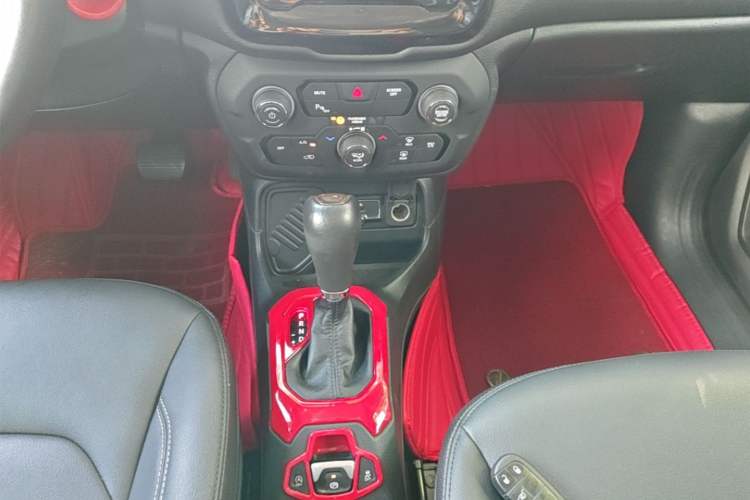Used Jeep Renegade 2021 220T Automatic Elite Edition Gear Lever