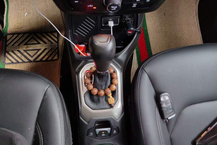 Used Jeep Renegade 2021 220T Automatic Elite Edition Gear Lever