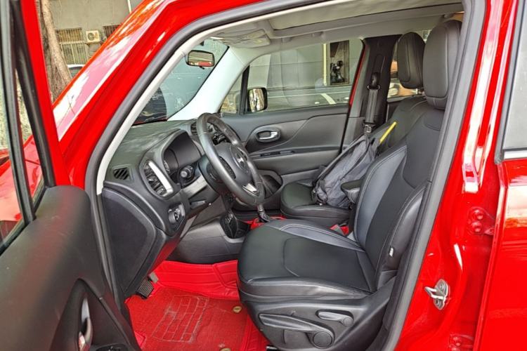 Used Jeep Renegade 2021 220T Automatic Elite Edition Left Front Seat