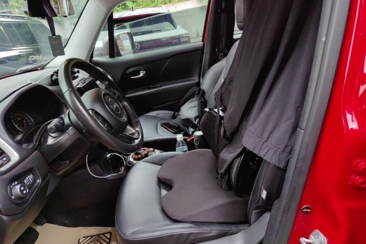 Used Jeep Renegade 2021 220T Automatic Elite Edition Left Front Seat