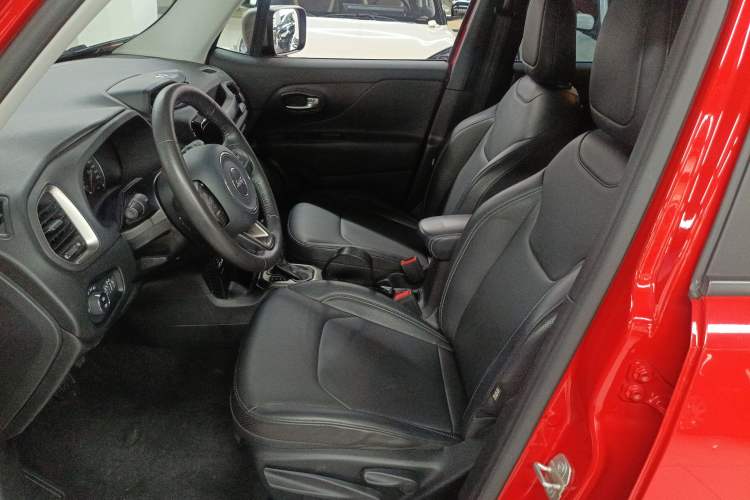 Used Jeep Renegade 2021 220T Automatic Elite Edition Left Front Seat