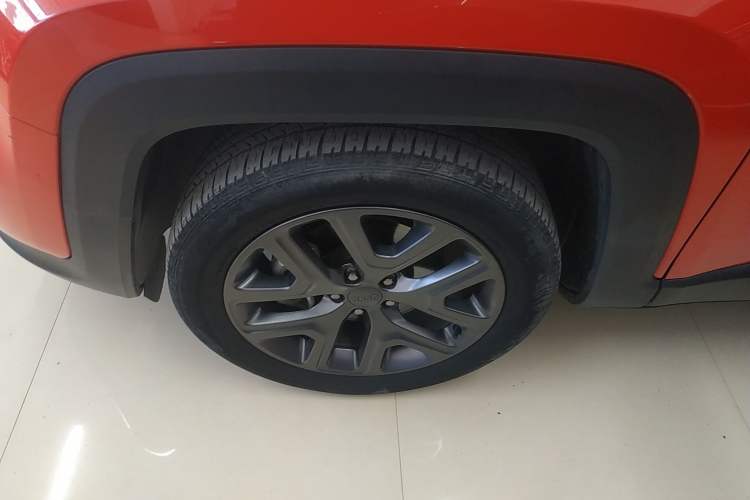 Used Jeep Renegade 2021 220T Automatic Night Eagle Edition Left Front Wheel Hub