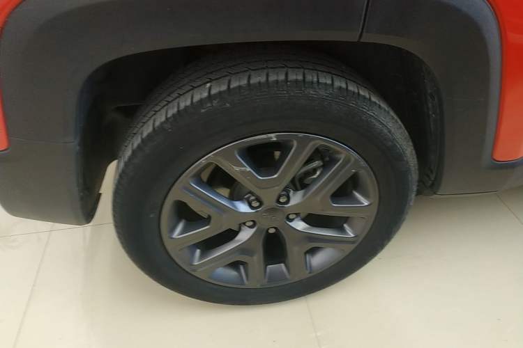 Used Jeep Renegade 2021 220T Automatic Night Eagle Edition Right Rear Wheel Hub
