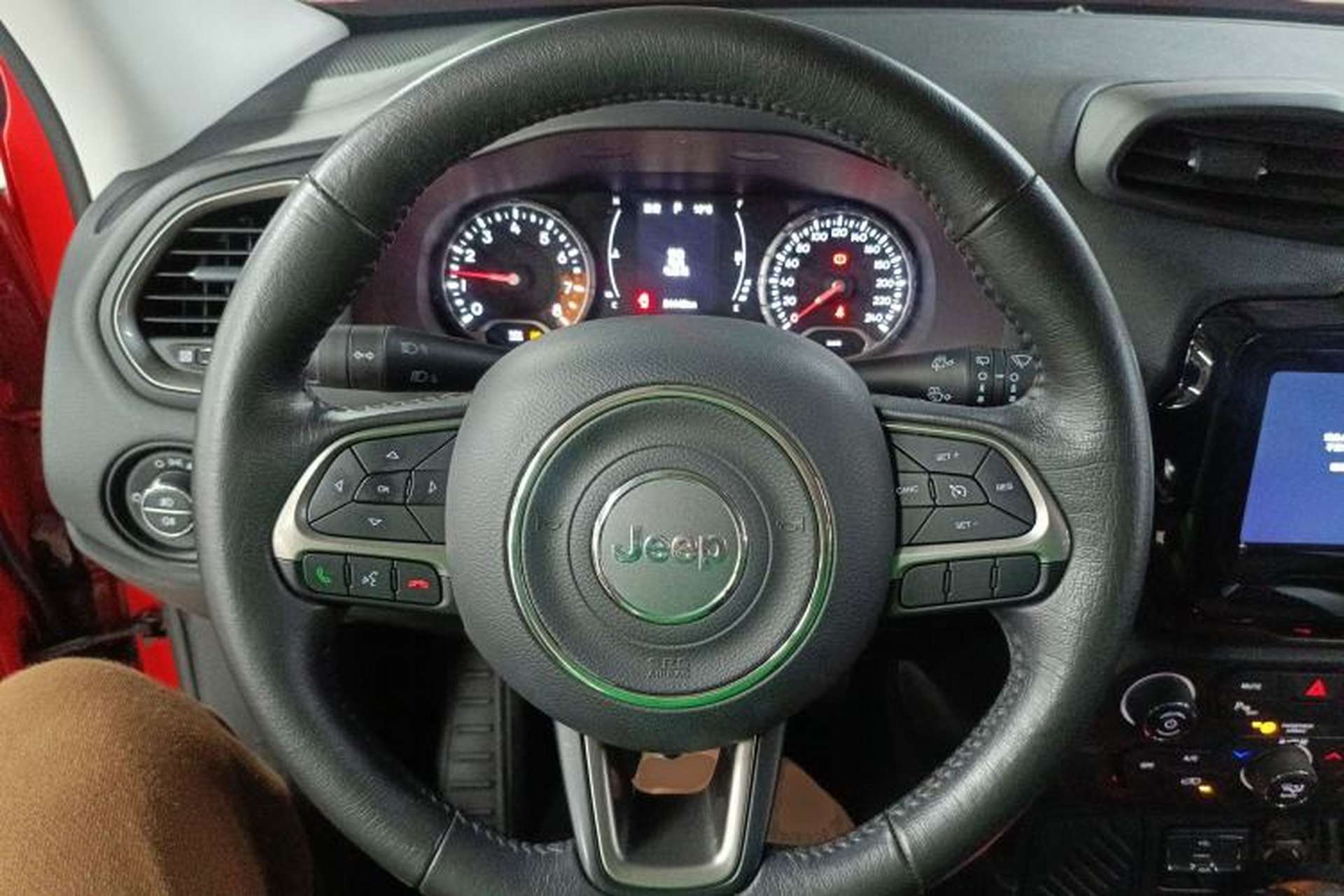 Used Jeep Renegade 2021 220T Automatic Elite Edition Steering Wheel