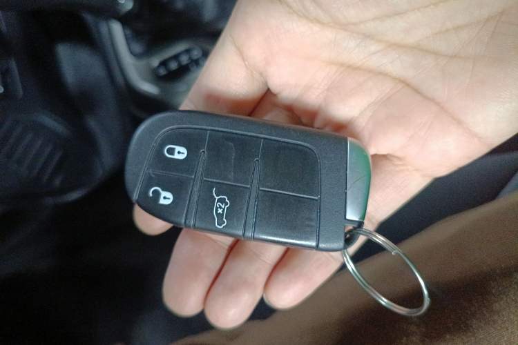 Used Jeep Renegade 2021 220T Automatic Elite Edition Vehicle Key