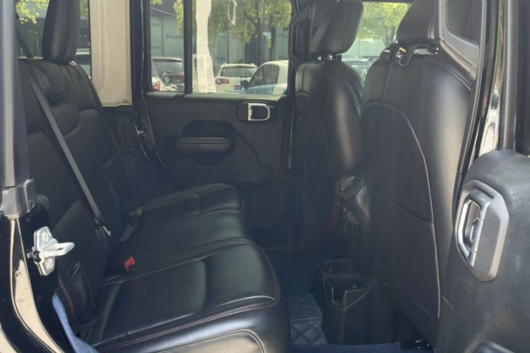 Used Jeep Wrangler  Exterior 2