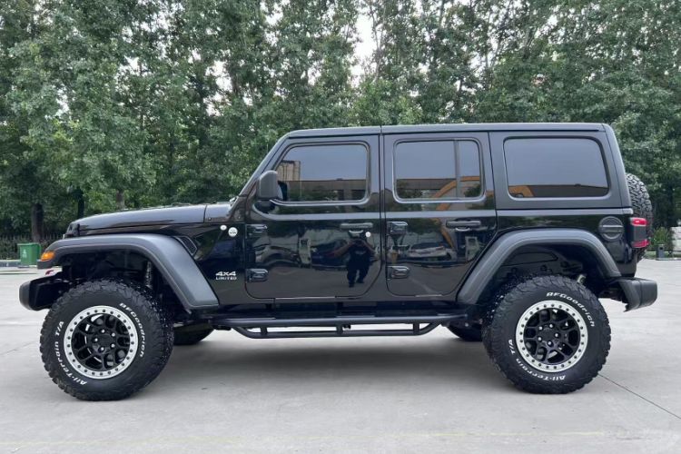 Used Jeep Wrangler  Exterior 4