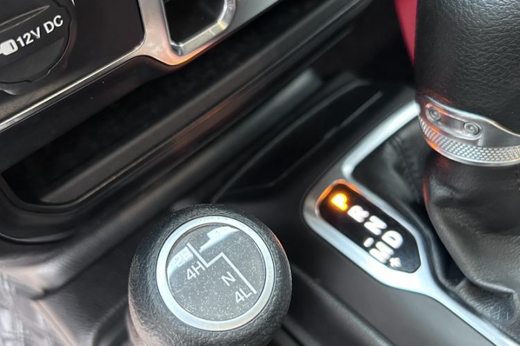 Used Jeep Wrangler  Interior 2