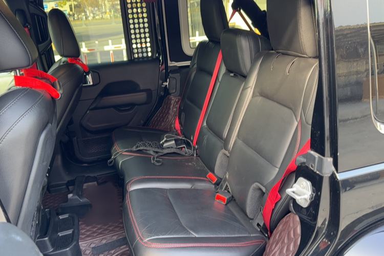 Used Jeep Wrangler  Interior 3