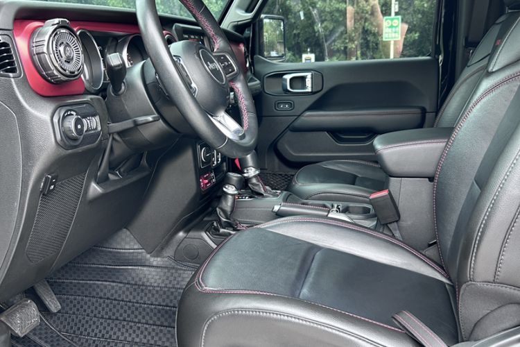 Used Jeep Wrangler  Interior 4