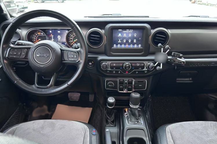 Used Jeep Wrangler  Interior 5