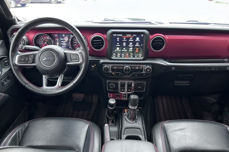 Used Jeep Wrangler  Interior 5
