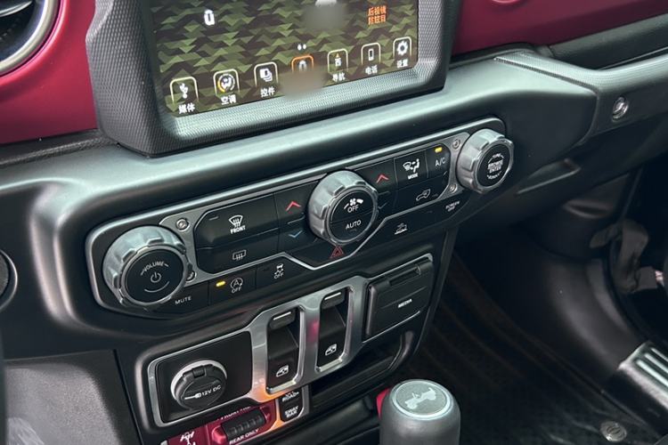 Used Jeep Wrangler  Interior 6