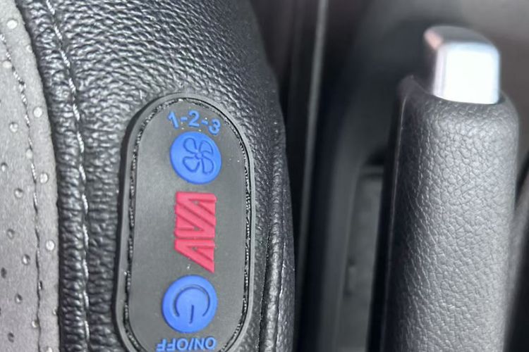 Used Jeep Wrangler  Interior 7