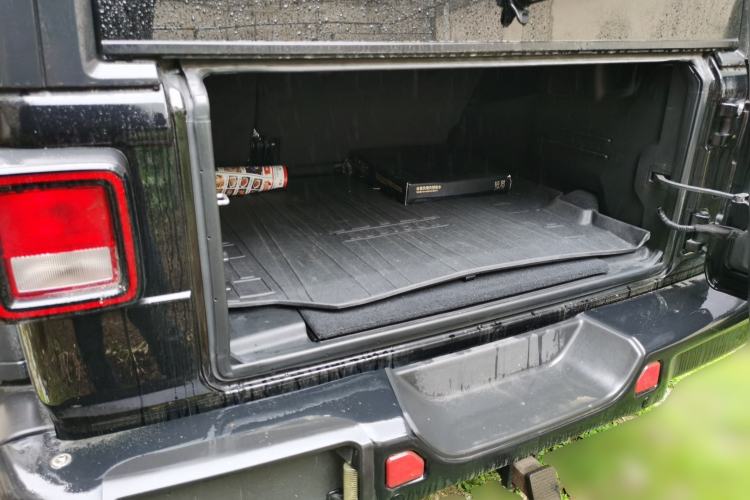 Used Jeep Wrangler  Trunk