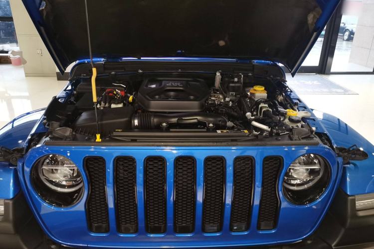 Used Jeep Wrangler 2022 2.0T High Altitude Four-Door Edition Engine Bay