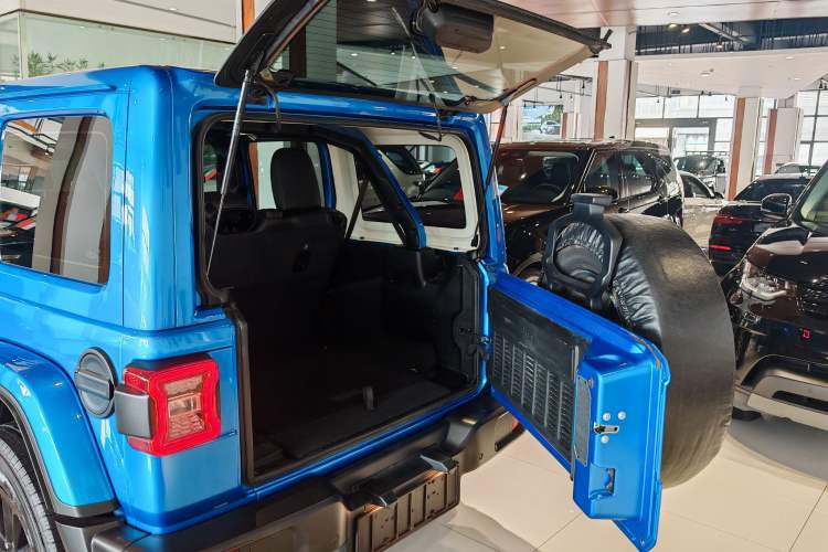 Used Jeep Wrangler 2022 2.0T High Altitude Four-Door Edition Exterior 6