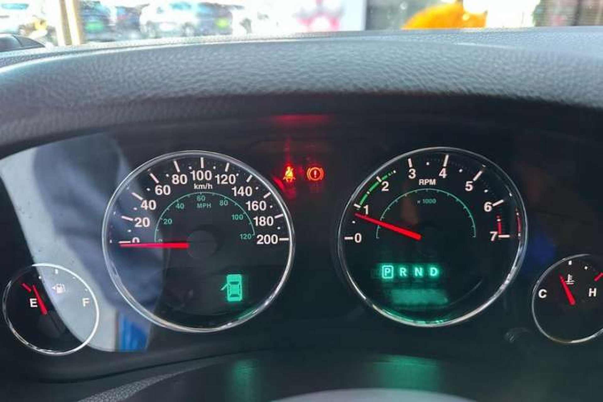 Used Jeep Wrangler 2015 3.6L Rubicon Four-Door Comfort Edition Interior 10