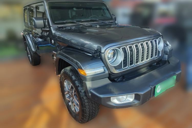 Used Jeep Wrangler 2024 2.0T Sahara Four-Door Edition Front Right 45 Deg