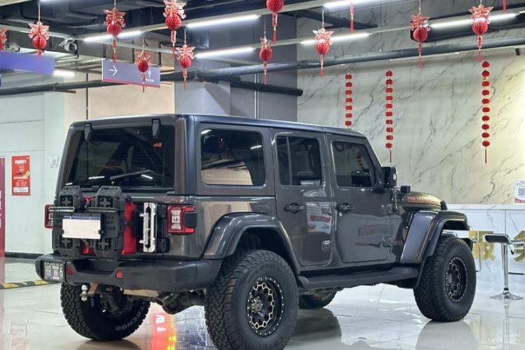 Used Jeep Wrangler 2021 2.0T Sahara Four-Door Edition Exterior 4