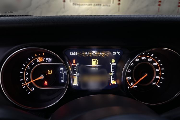 Used Jeep Wrangler 2021 2.0T Sahara Four-Door Edition Interior 2