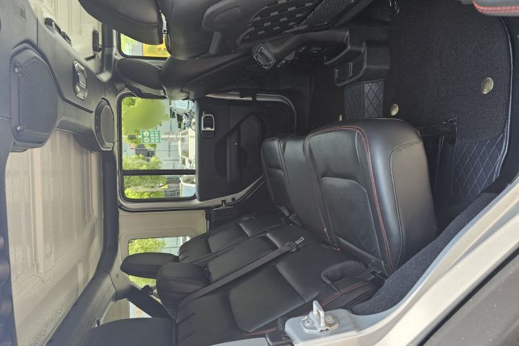Used Jeep Wrangler  Interior 5