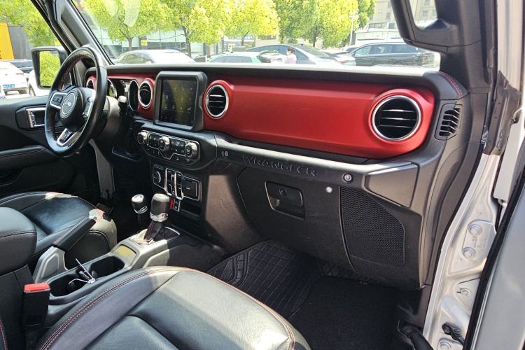 Used Jeep Wrangler  Interior 7