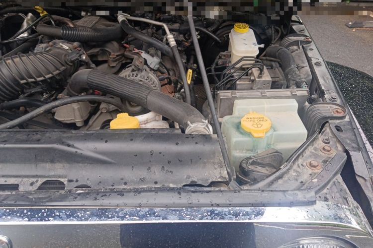 Used Jeep Wrangler 2008 3.8L Sahara Four-Door Edition Engine Bay Left