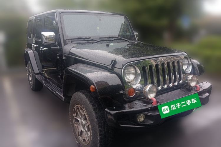 Used Jeep Wrangler 2008 3.8L Sahara Four-Door Edition Front Right 45 Deg