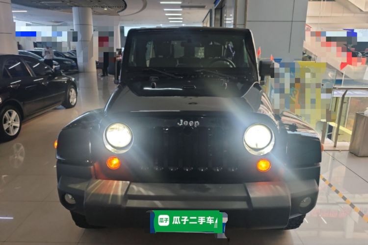 Used Jeep Wrangler 2008 3.8L Sahara Four-Door Edition Front