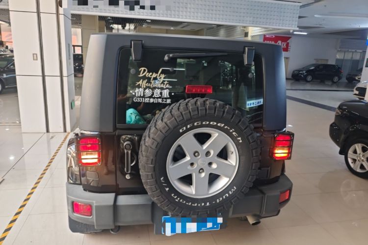 Used Jeep Wrangler 2008 3.8L Sahara Four-Door Edition Rear