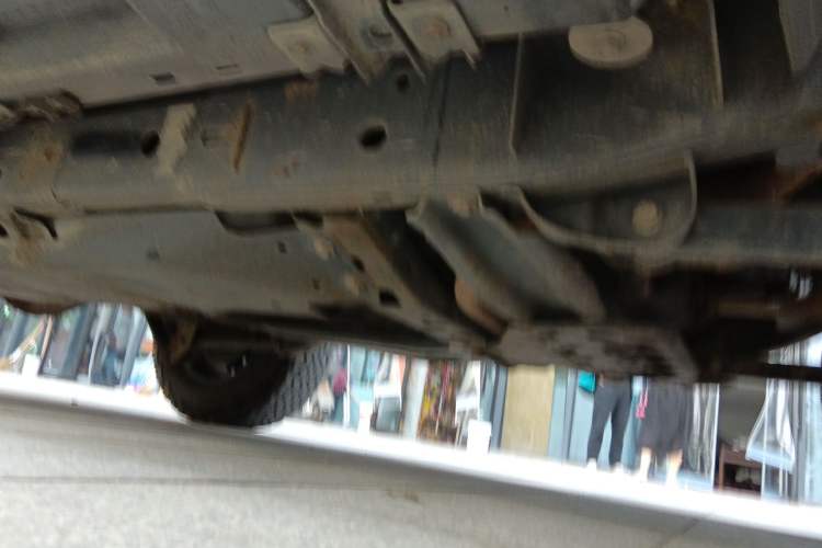 Used Jeep Wrangler 2008 3.8L Sahara two-door model Chassis Front Right