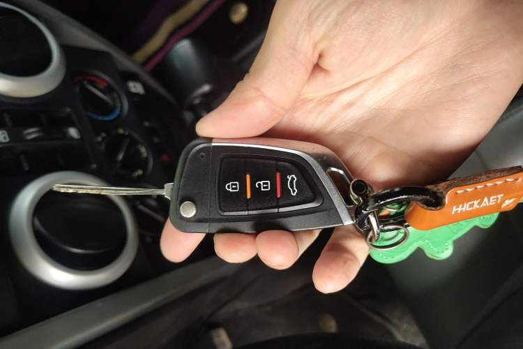 Used Jeep Wrangler 2009 3.8L Rubicon four-door model Vehicle Key