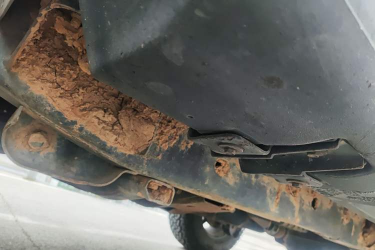 Used Jeep Wrangler 2010 3.8L Sahara two-door model Chassis Front Left