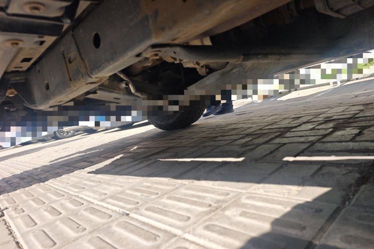 Used Jeep Wrangler 2010 3.8L Sahara two-door model Chassis Rear Left