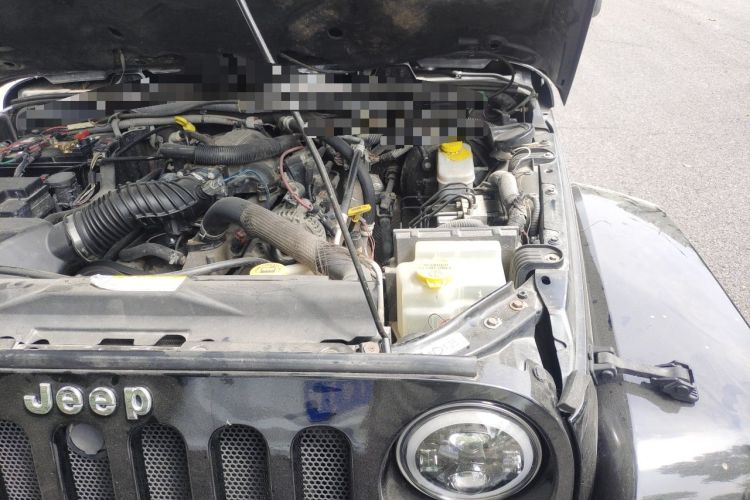 Used Jeep Wrangler 2010 3.8L Sahara two-door model Engine Bay Left