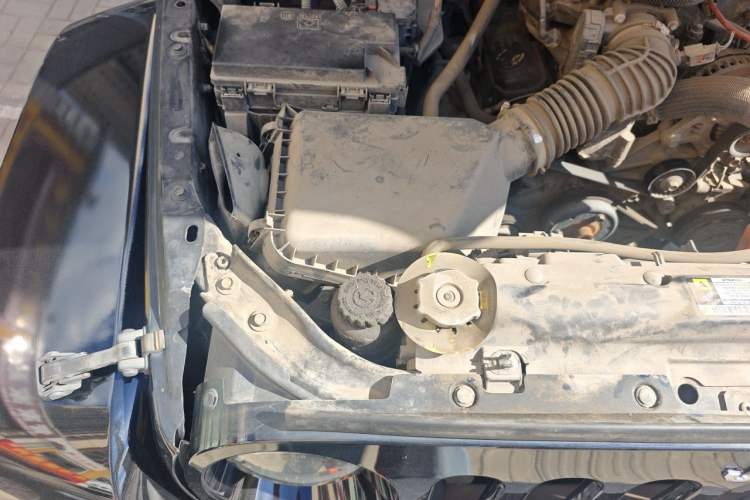 Used Jeep Wrangler 2010 3.8L Sahara two-door model Engine Bay Right