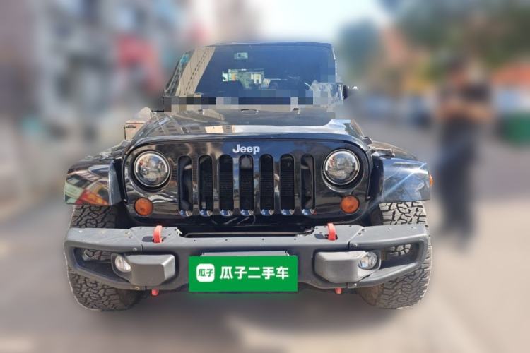 Used Jeep Wrangler 2010 3.8L Sahara two-door model Front