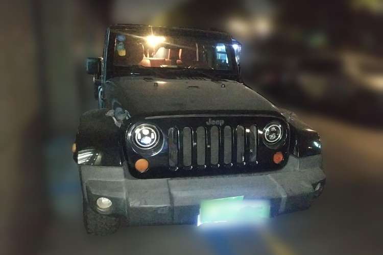 Used Jeep Wrangler 2010 3.8L Sahara Four-Door Edition Front