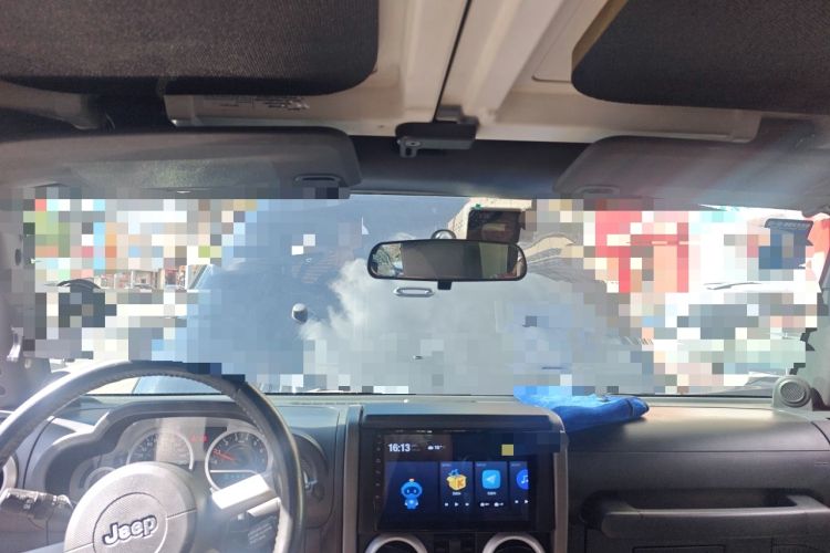 Used Jeep Wrangler 2010 3.8L Sahara two-door model Headliner