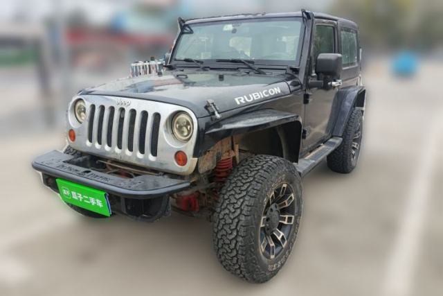 Used Jeep Wrangler 2010 3.8L Sahara two-door model