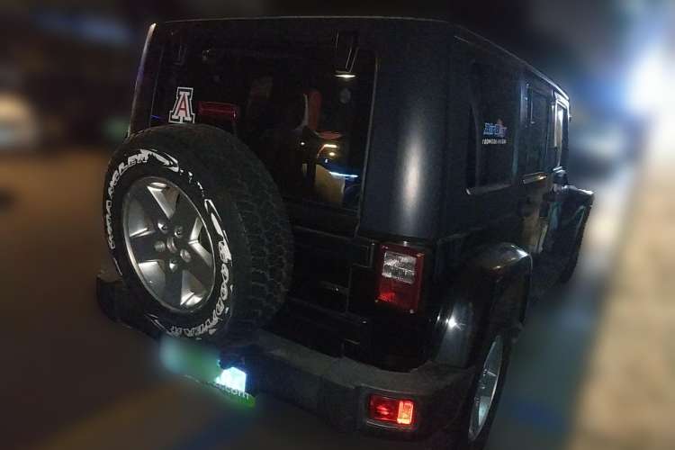 Used Jeep Wrangler 2010 3.8L Sahara Four-Door Edition Rear Right 45 Deg