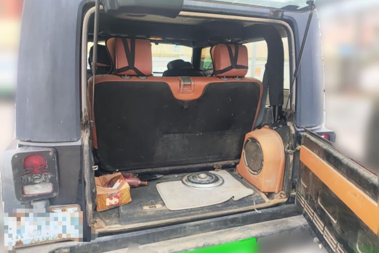 Used Jeep Wrangler 2010 3.8L Sahara two-door model Trunk