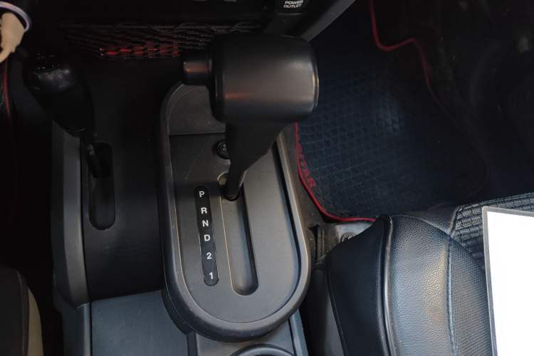 Used Jeep Wrangler 2010 3.8L Sahara Four-Door Edition Gear Lever