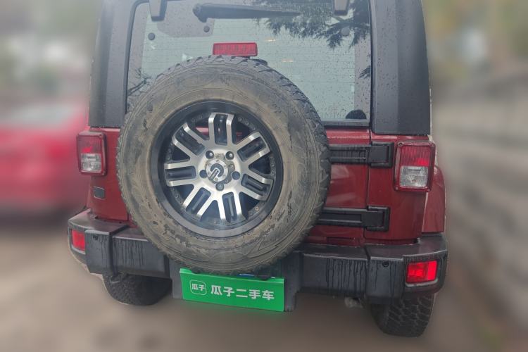 Used Jeep Wrangler 2010 3.8L Sahara Four-Door Edition Rear