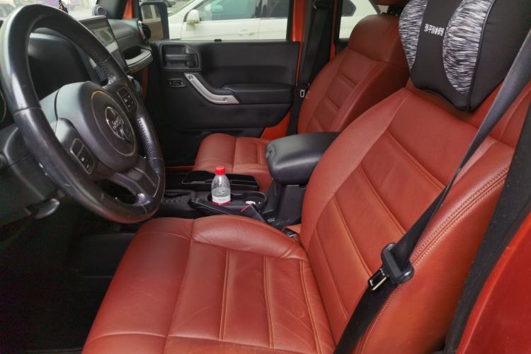 Used Jeep Wrangler 2010 3.8L Sahara Four-Door Edition Left Front Seat