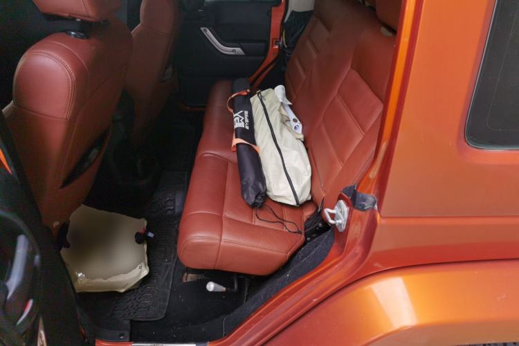 Used Jeep Wrangler 2010 3.8L Sahara Four-Door Edition Left Rear Seat