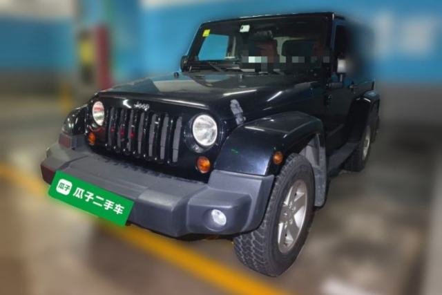 Used Jeep Wrangler 2011 3.8L Sahara two-door model